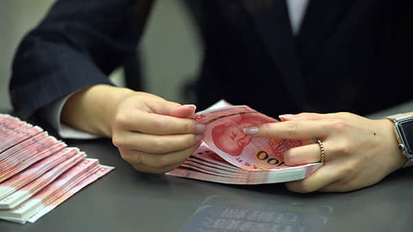 美图秀秀桌面版AI修图改图能力全面接入鸿蒙电脑，开启高效适配新范式