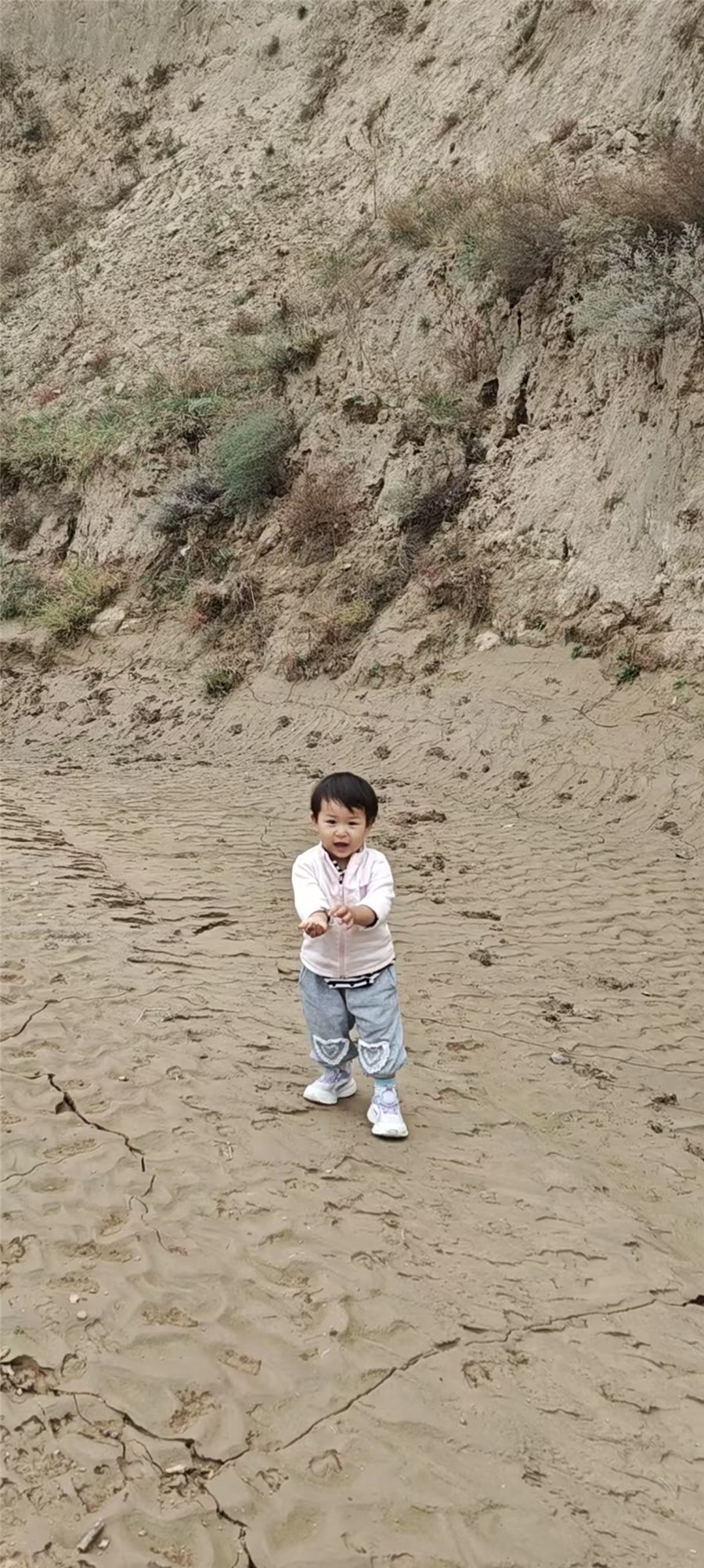 夜读｜家乡的黄泥巴，“黏”人